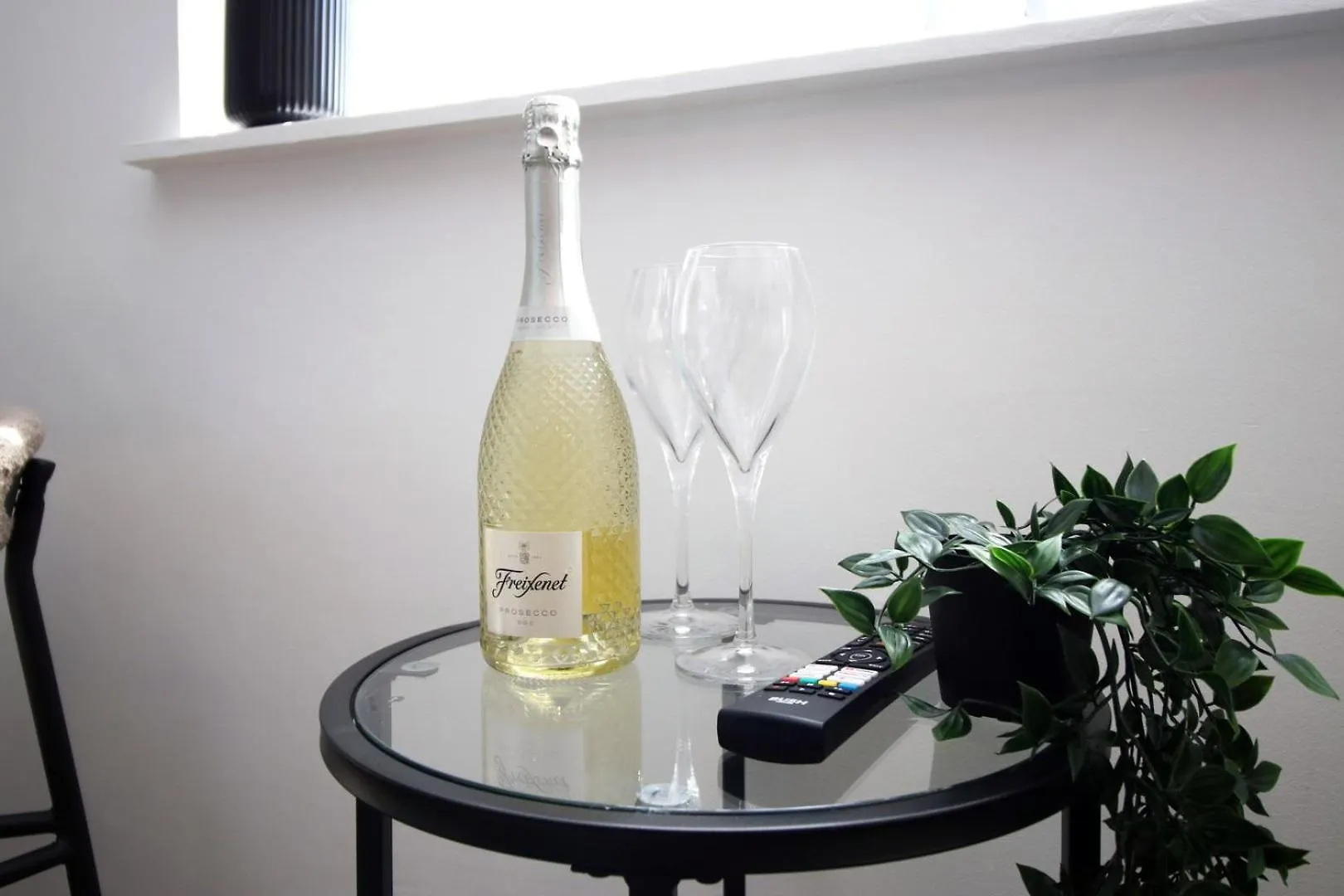 Vibrant 2Br In Central Cardiff | Wifi