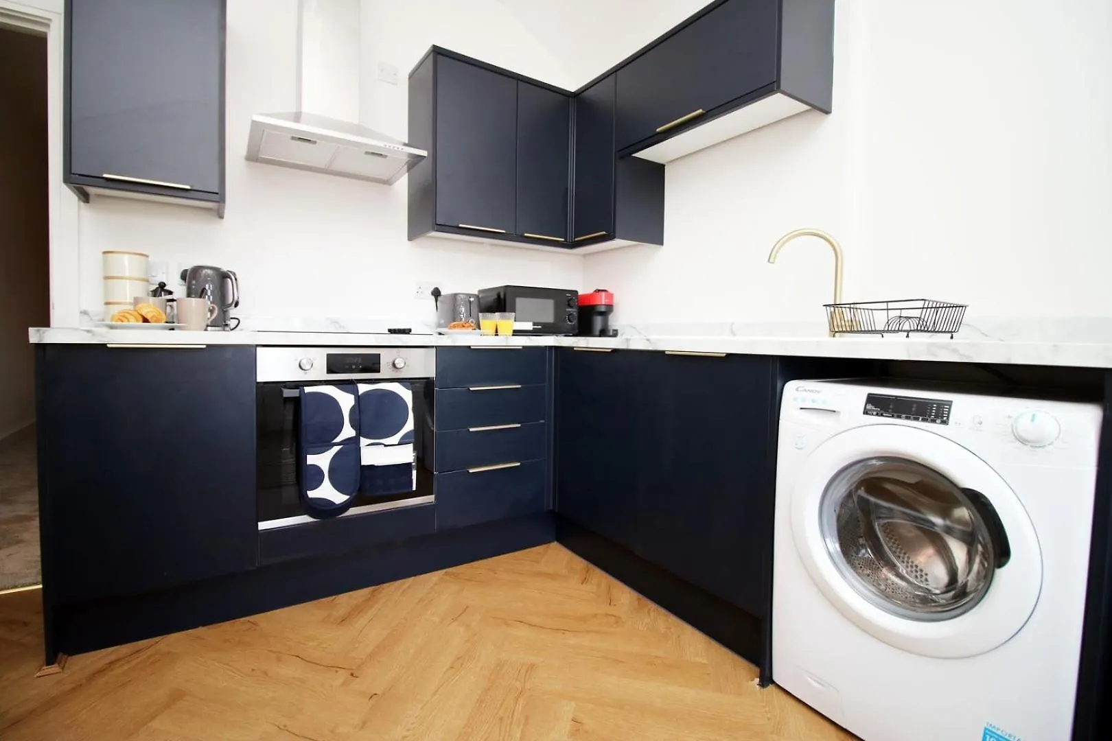 Vibrant 2Br In Central Cardiff | Wifi Apartment