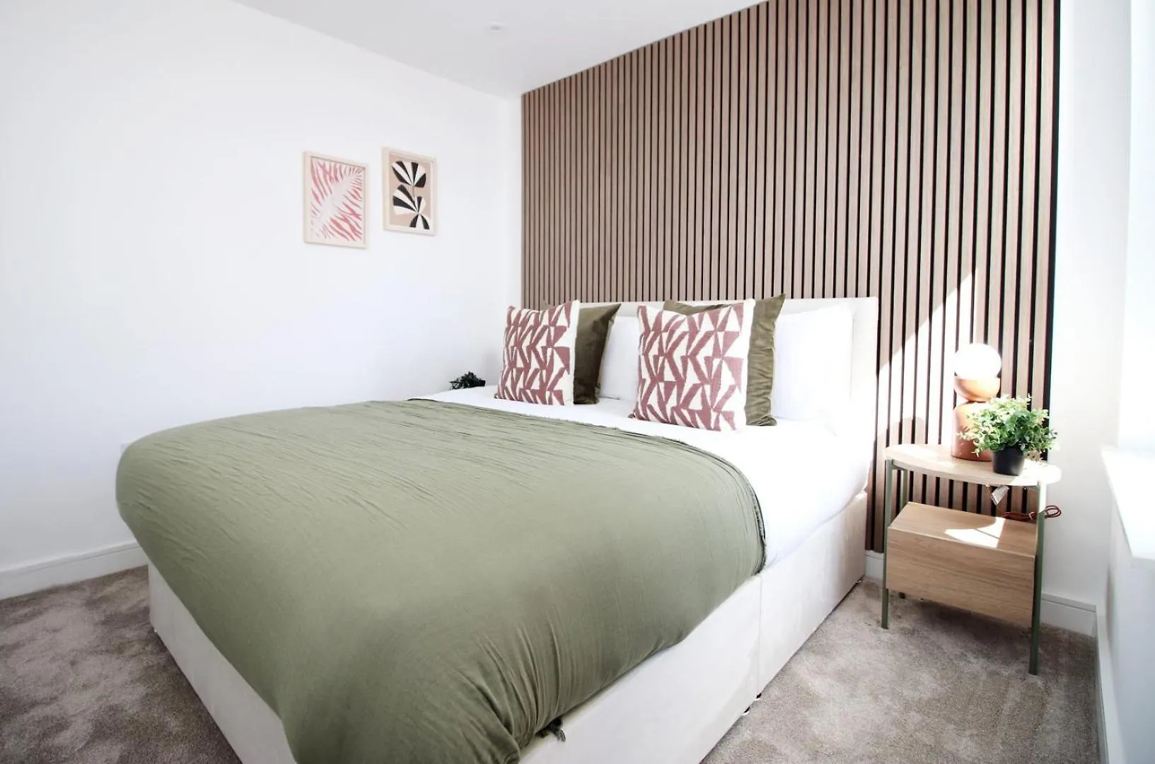 Vibrant 2Br In Central Cardiff | Wifi